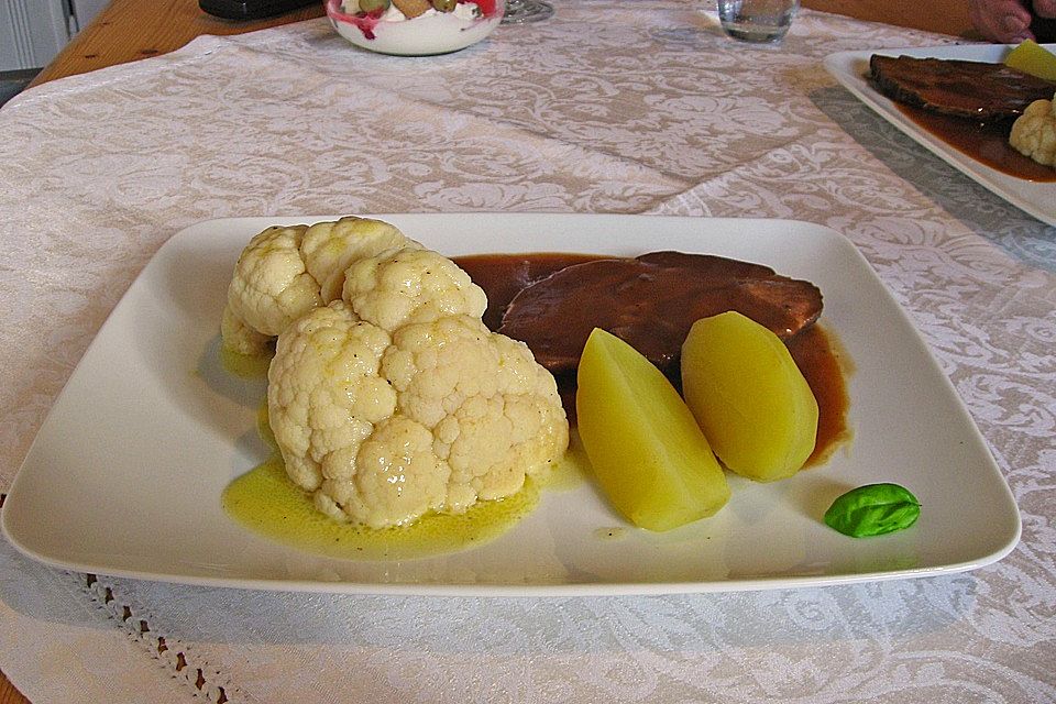 Blumenkohl oder Romanesco mit Eierlikörsauce