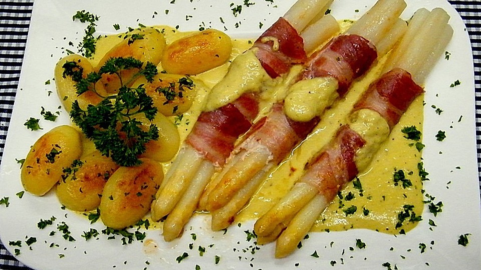 Spargel Im Speckmantel Mit Einer Lauchcremesauce Von Bluelaluna19 Chefkoch