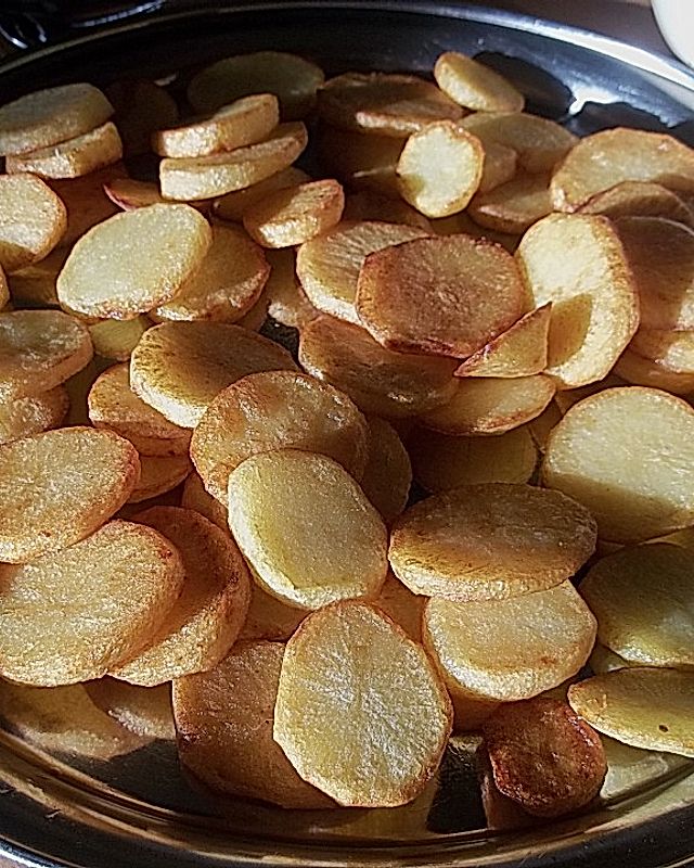 Frittierte Basilikum - Kartoffelscheiben (Chips)