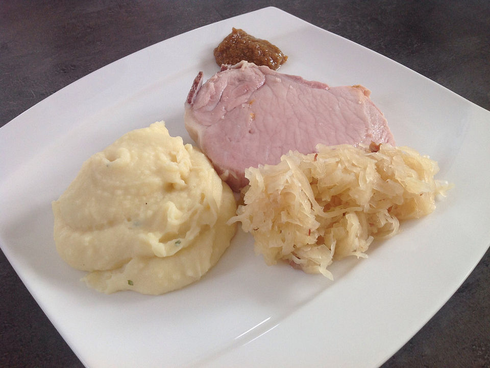 Sauerkraut mit Kartoffelpüree und Kasseler von äüöp | Chefkoch