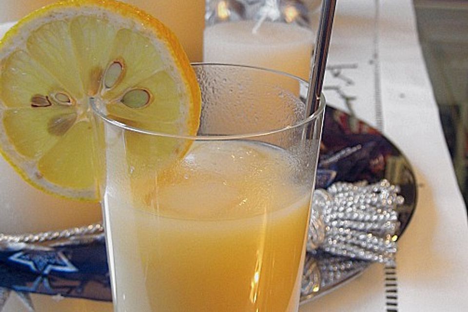 Eierlikör mit Bitter Lemon - Limonade