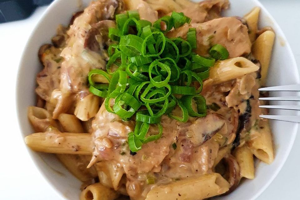 Pasta mit Champignonsauce à la Feuermohn