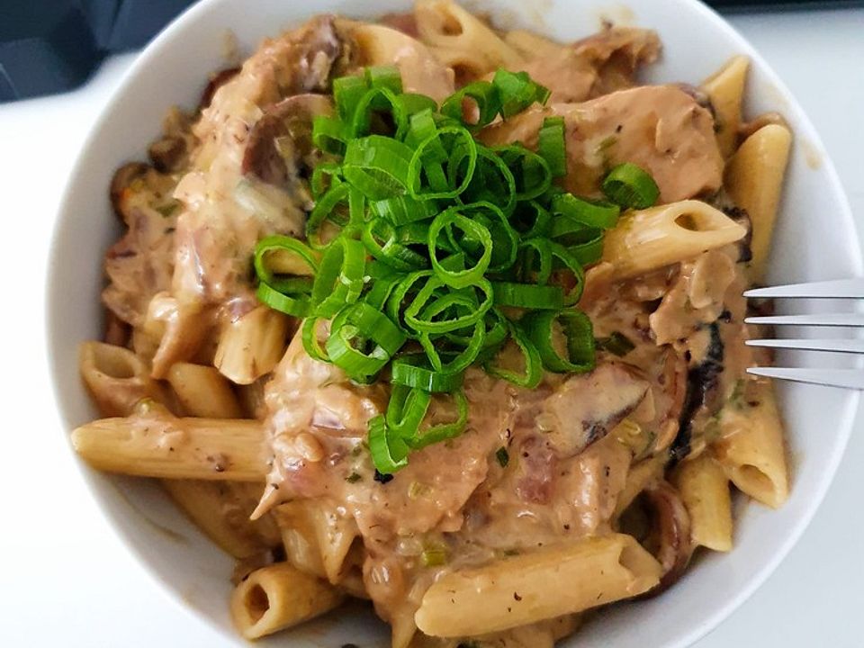 Pasta mit Champignonsauce à la Feuermohn von feuermohn| Chefkoch