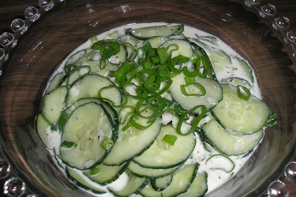 Gurkensalat mit Sahne