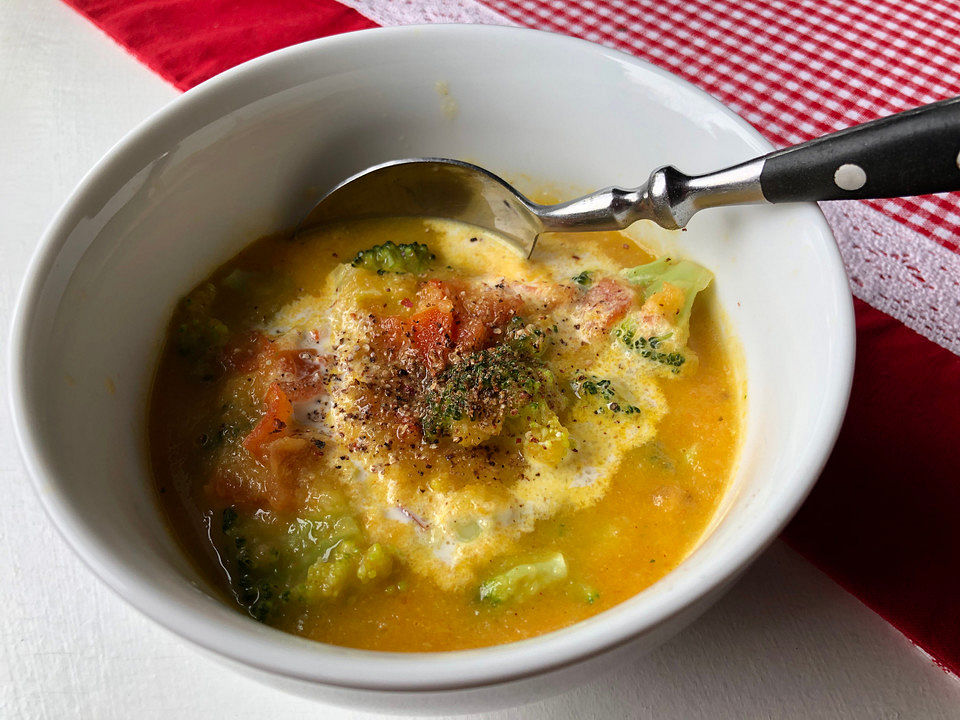 Brokkoli - Tomaten - Möhren - Suppe von Cassilde_25| Chefkoch