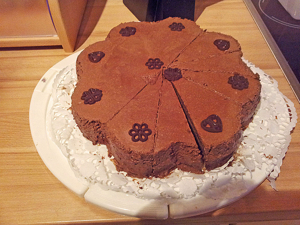Mousse au Chocolat - Torte von funnymelle | Chefkoch