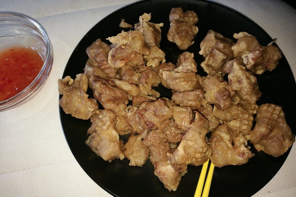 Frittiertes Fleisch, süß - sauer