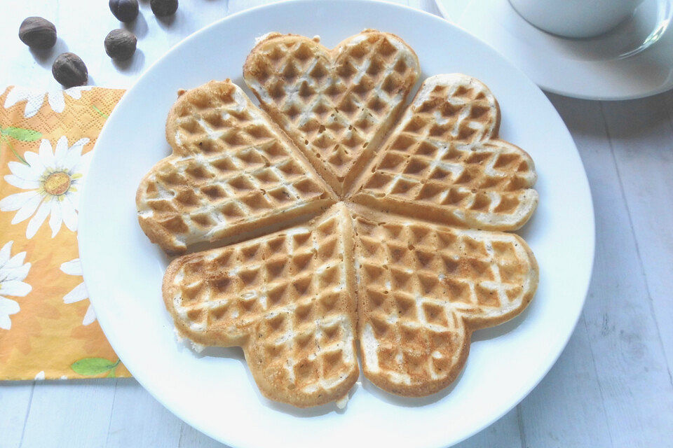 Waffeln mit Nüssen