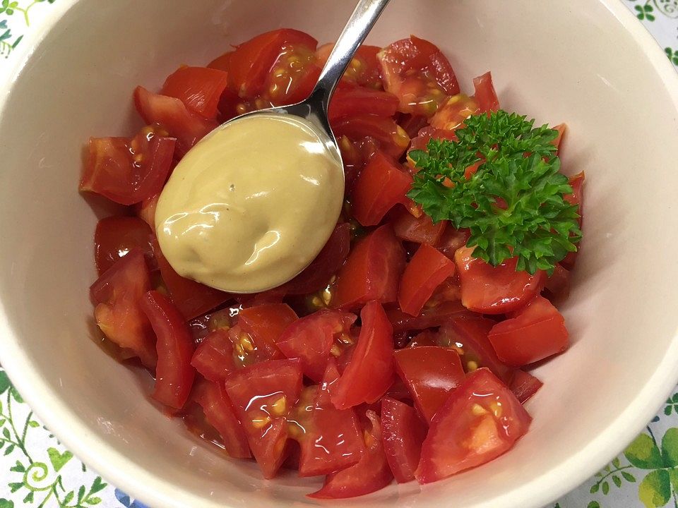 Salatsoße für Tomatensalat von arwenevenstar| Chefkoch