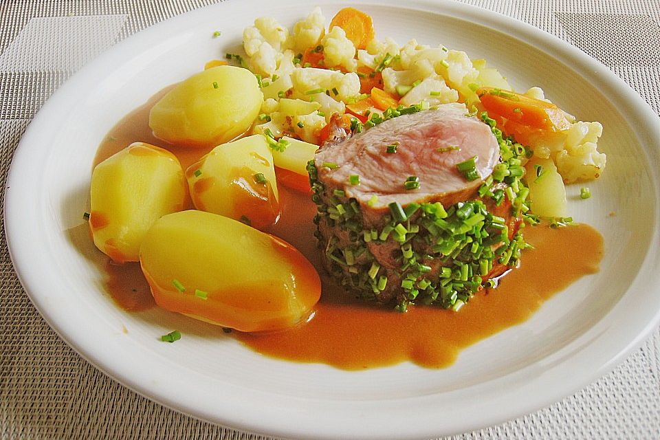 Schweinefilet in Schnittlauch - Sahnesauce