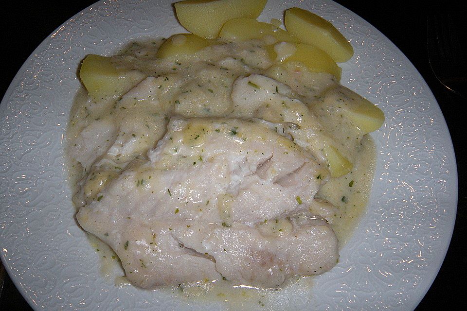 Seelachsfilet in Kräutersoße