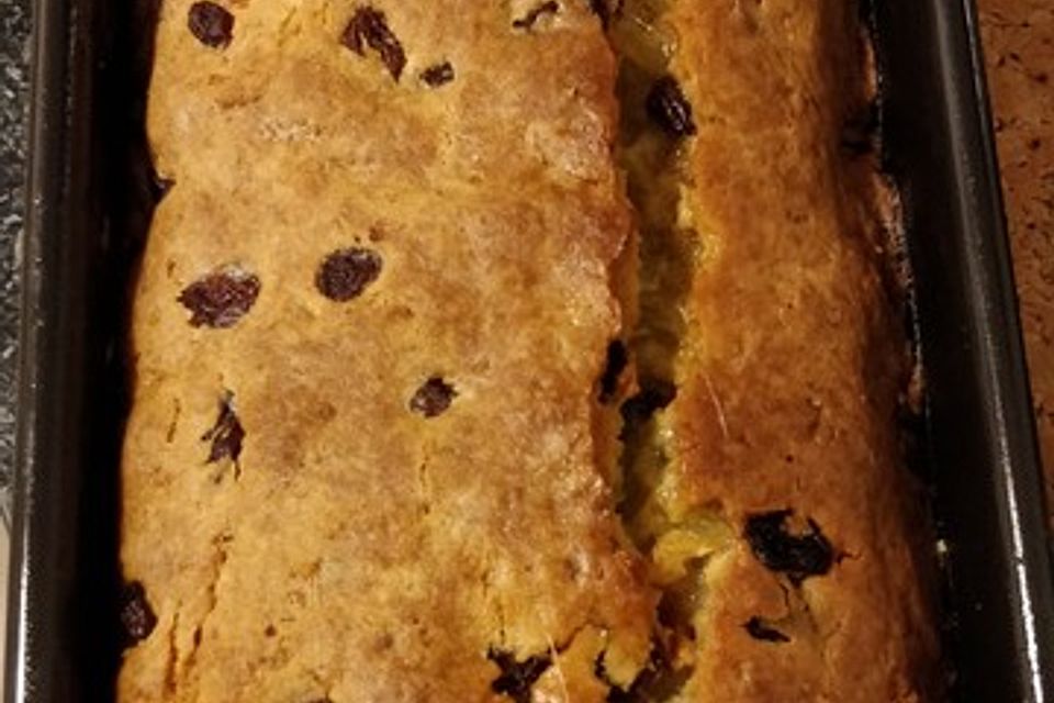 Saftiger Quarkstollen