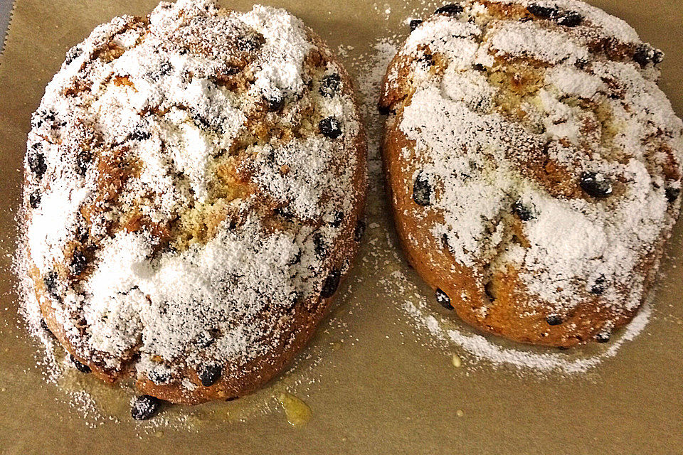 Saftiger Quarkstollen