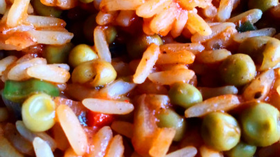 Mexikanischer Reis mit Chilis und Erbsen von schnickschnack Mexikanischer Reis mit Chilis und Erbsen von schnickschnack