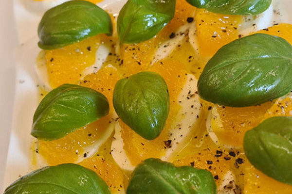 Mozzarella - Orangen - Salat von GertNordhessen | Chefkoch