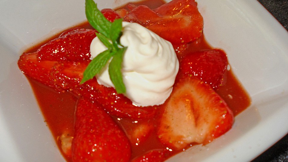 Erdbeeren mit Portwein Erdbeeren mit Portwein