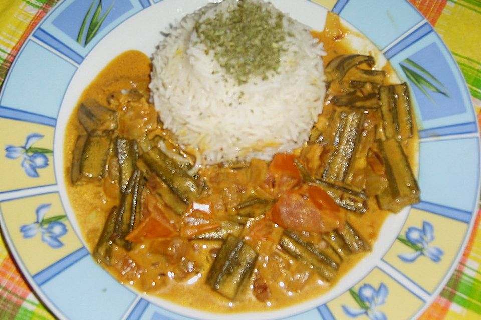 Okra mit Kokosnuss