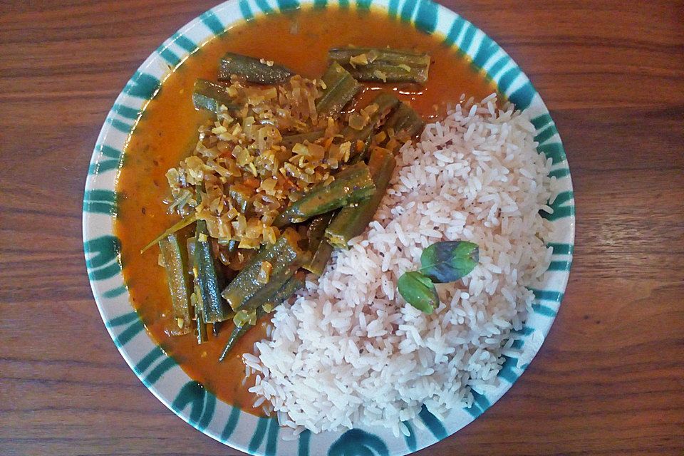 Okra mit Kokosnuss