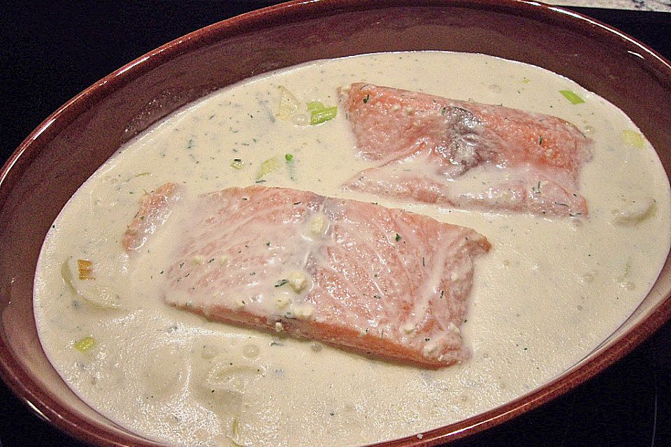 Lachs auf Sahnelauch