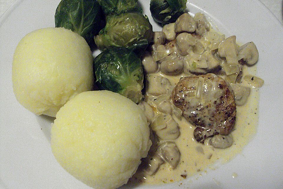 Schweinefilet in Champignon - Schnittlauchrahm