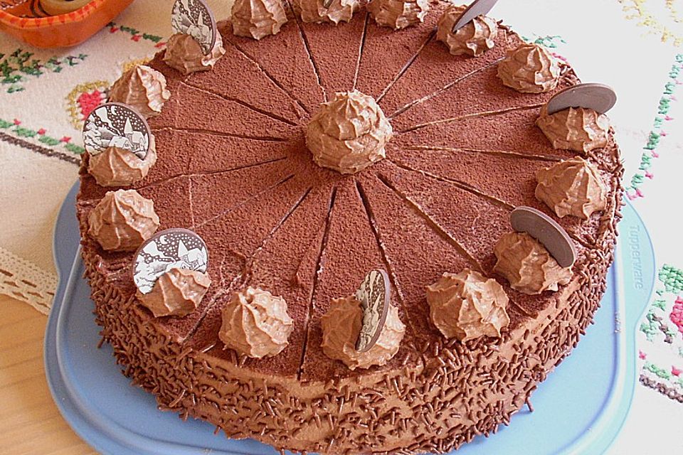 Amaretto - Trüffel - Sahne - Torte