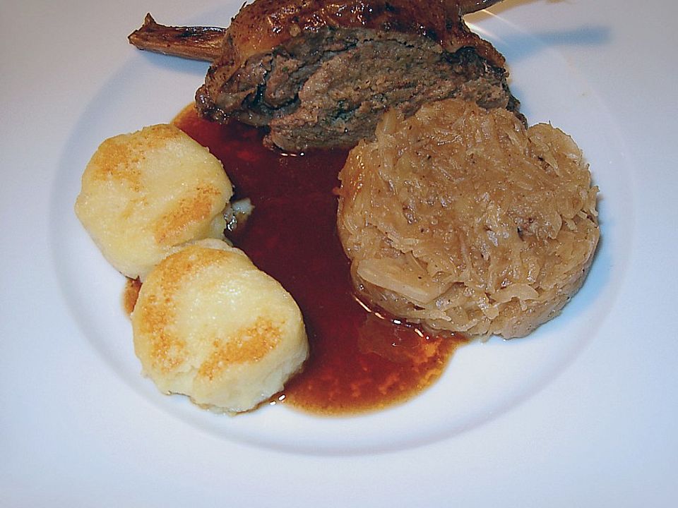 Gefullte Tauben Mit Ingwersauerkraut Und Parmesantalern Von Nearlyheadlessnick Chefkoch