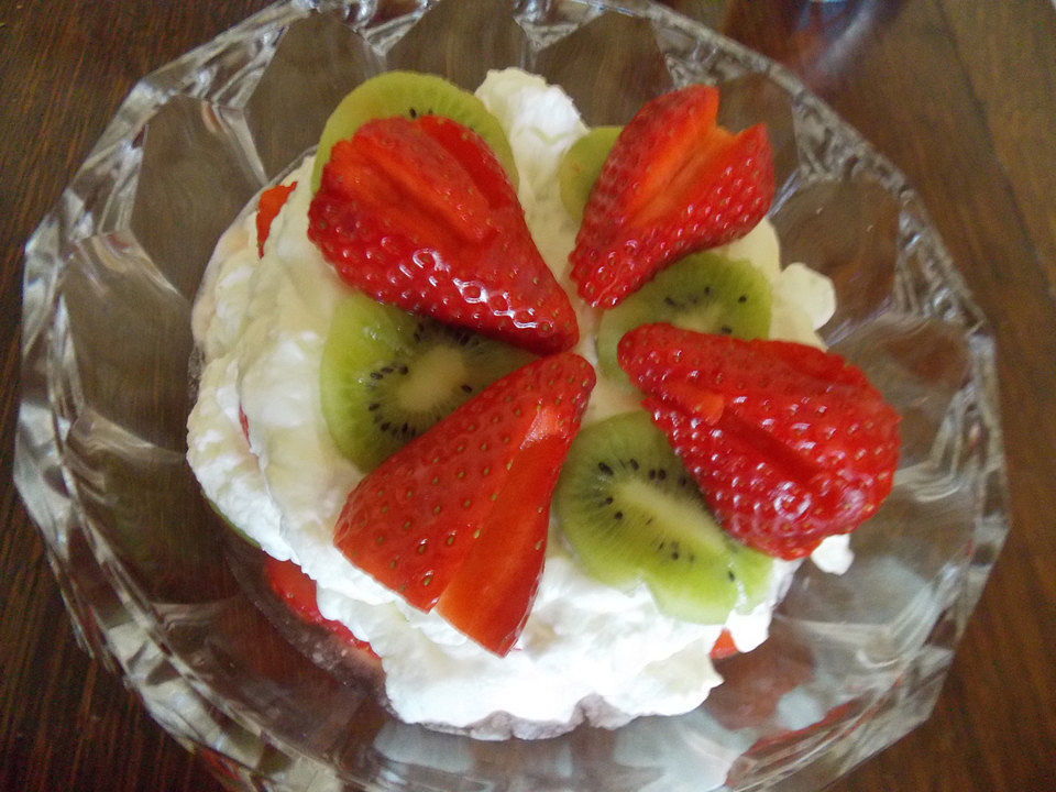 Limetten - Mousse mit Kiwi und Erdbeeren | Chefkoch