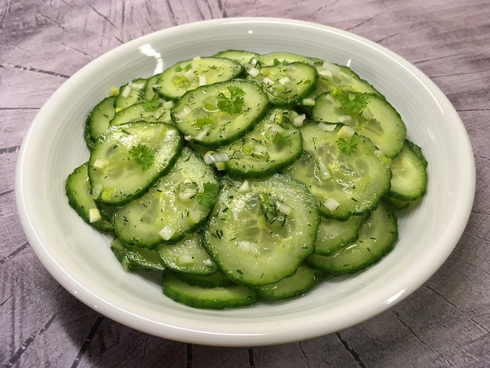 Gurkensalat mit Dill von nvogel| Chefkoch