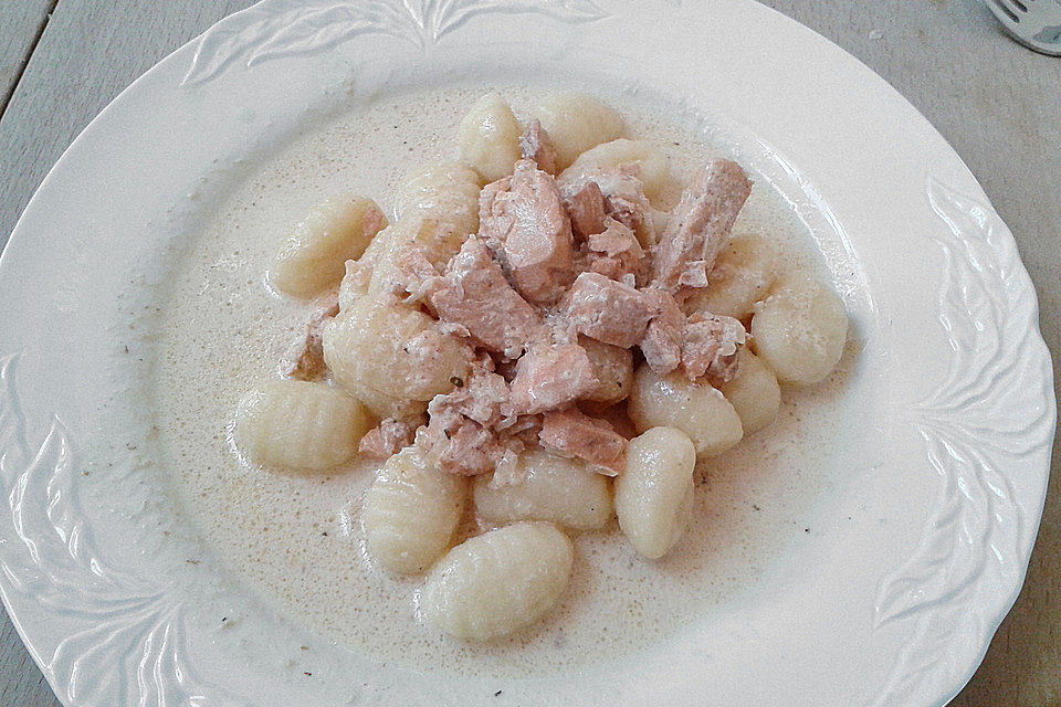 Lachs mit Gnocchi