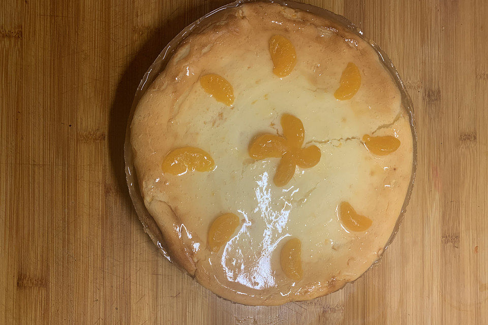 Saftiger Käsekuchen mit Mandarinen