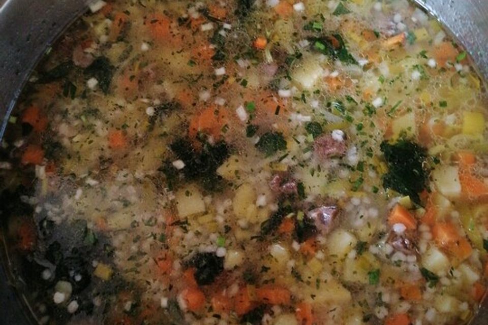 Omis Graupensuppe