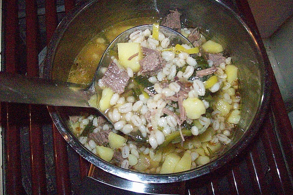 Omis Graupensuppe