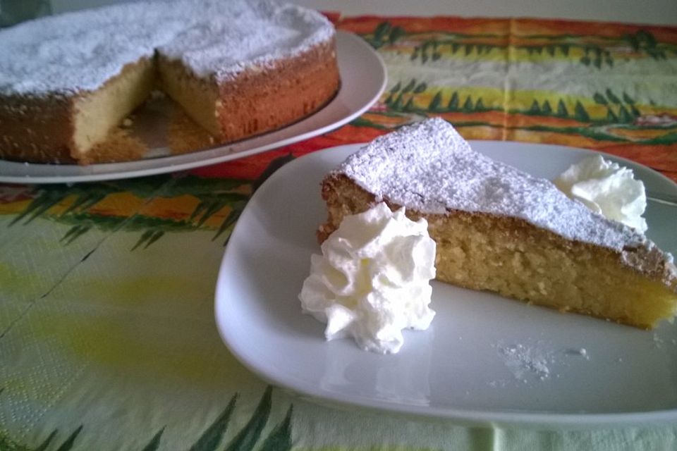 Mallorquinischer Mandelkuchen