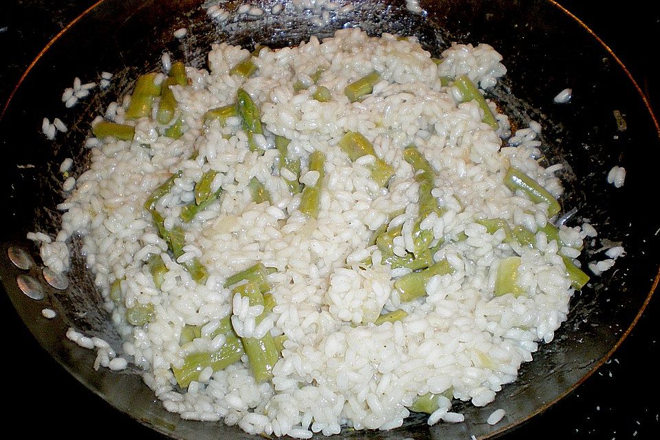 Risotto mit grünem Spargel