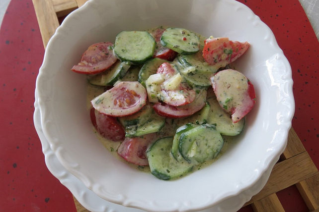 Tomaten - Gurken - Salat mit Joghurt, indisch von schnickschnack| Chefkoch