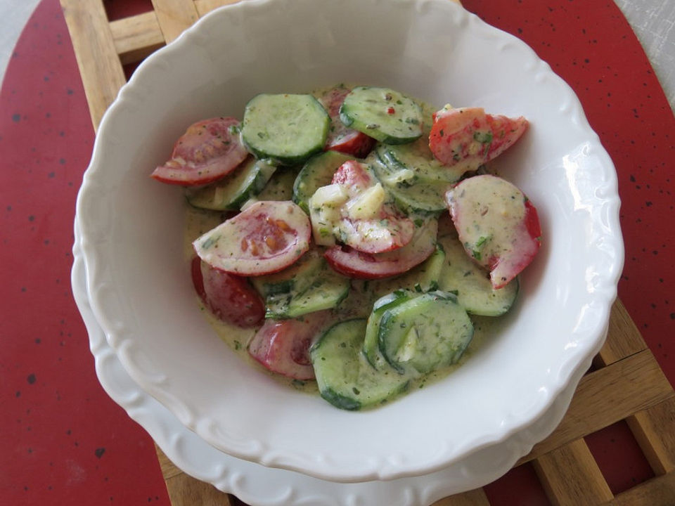 Tomaten - Gurken - Salat mit Joghurt, indisch von schnickschnack| Chefkoch