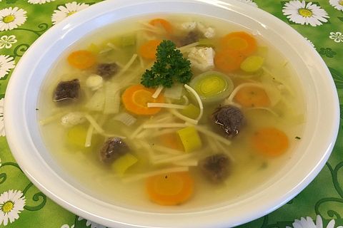 Rindfleischsuppe wie bei Oma von TürkischerHonig | Chefkoch