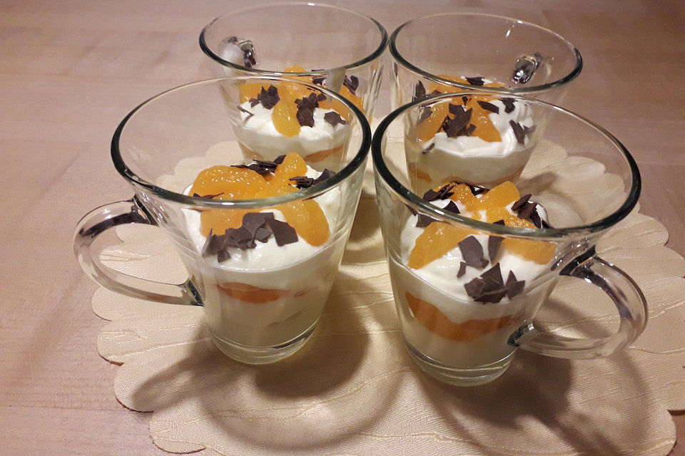 Schnelles Mandarinen - Quark - Dessert