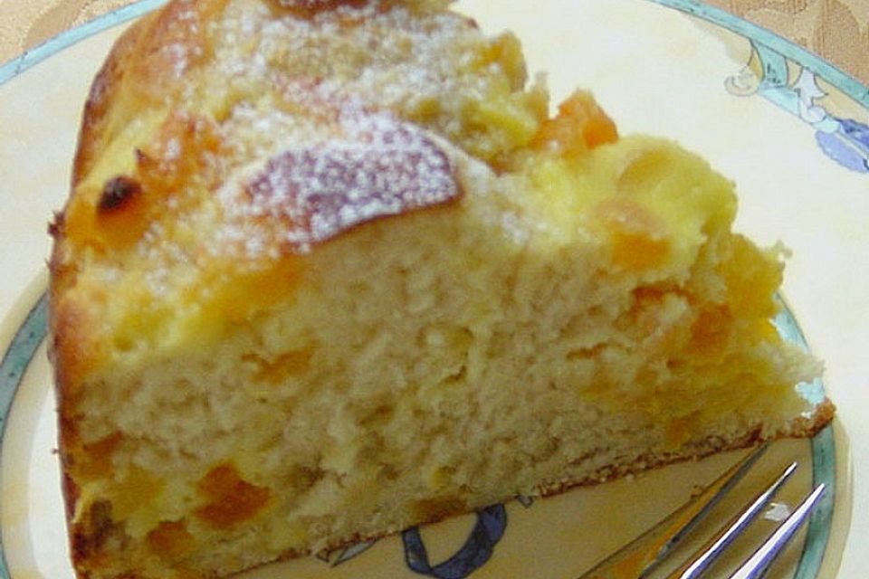 Aprikosen - Rahm - Rosenkuchen