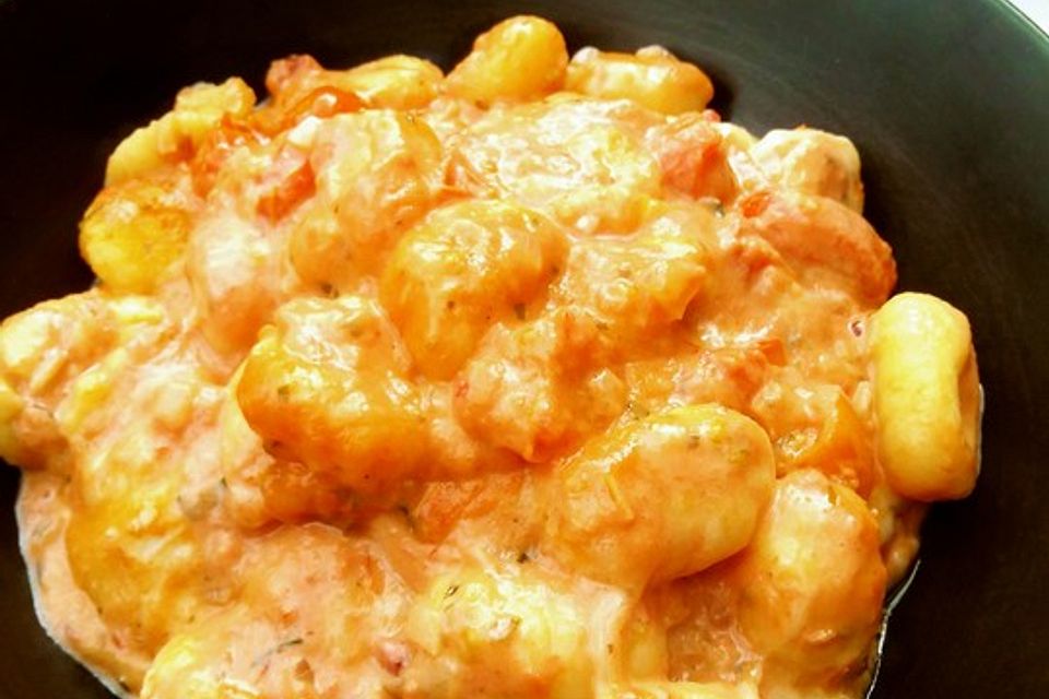 Gnocchi - Auflauf mit Tomate und Mozzarella