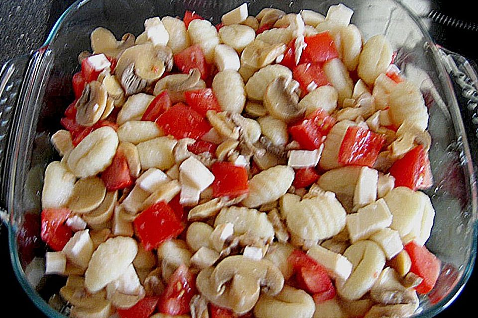 Gnocchi - Auflauf mit Tomate und Mozzarella