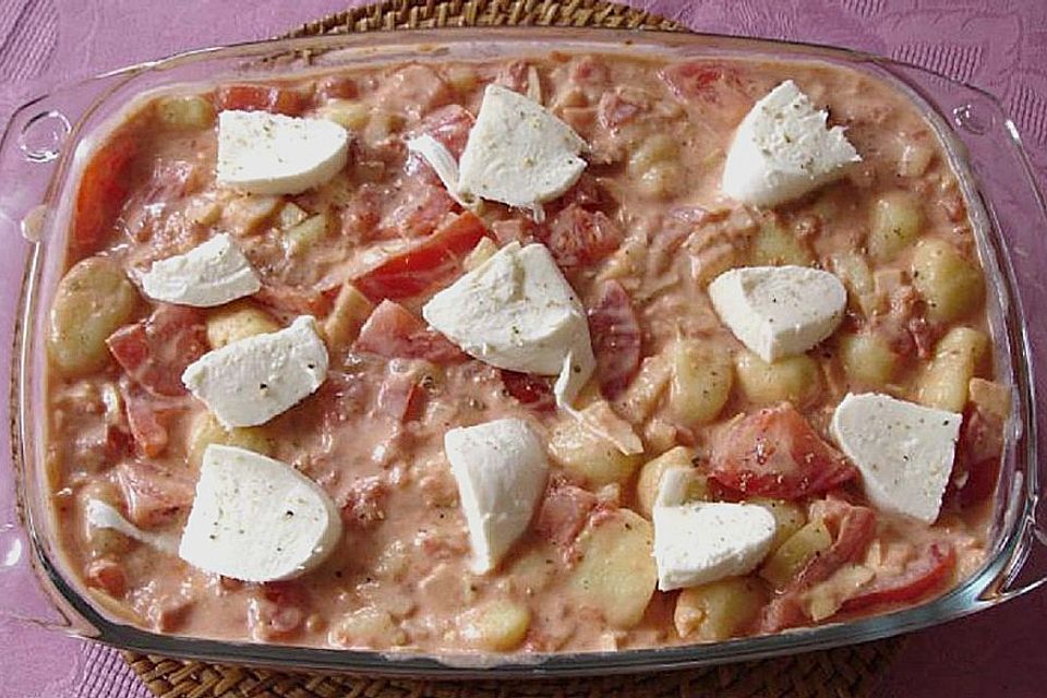 Gnocchi - Auflauf mit Tomate und Mozzarella