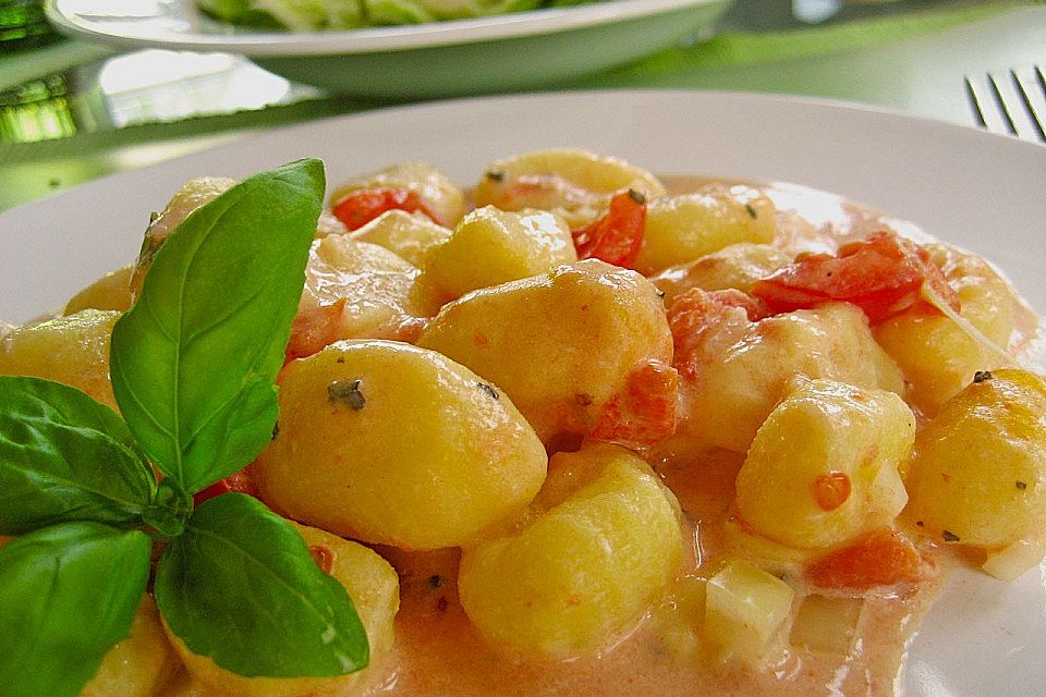 Gnocchi - Auflauf mit Tomate und Mozzarella