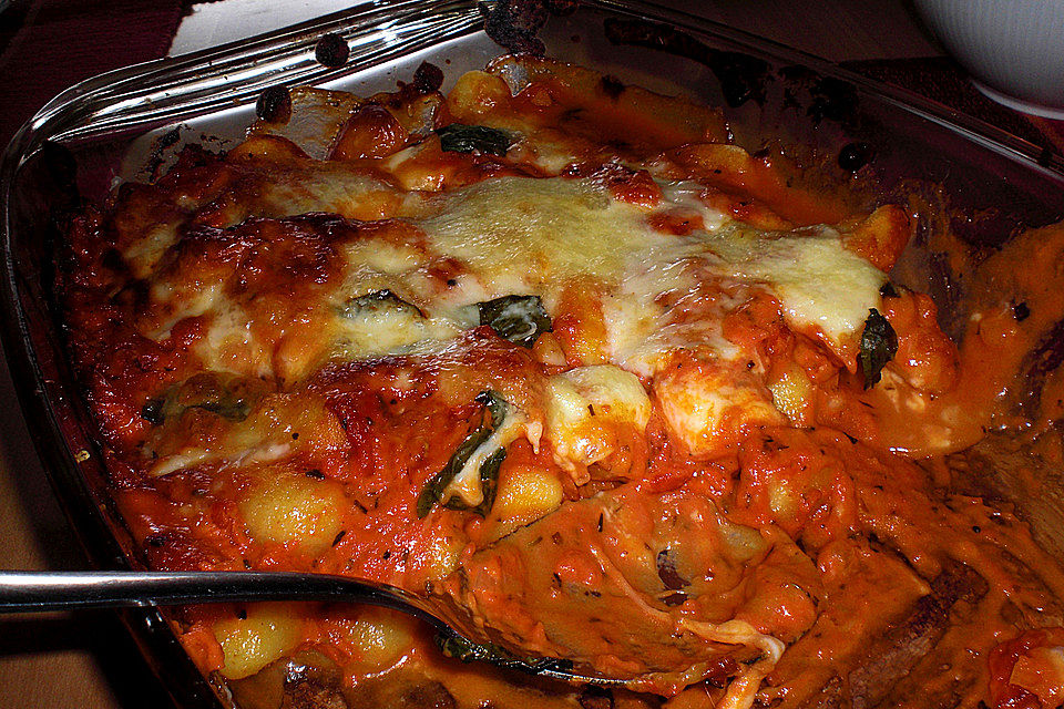 Gnocchi - Auflauf mit Tomate und Mozzarella