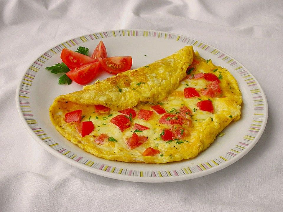 Tomaten - Mozzarella - Omelett von JuliaSchossner| Chefkoch