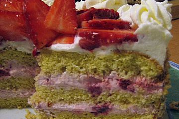 Erdbeersahnetorte