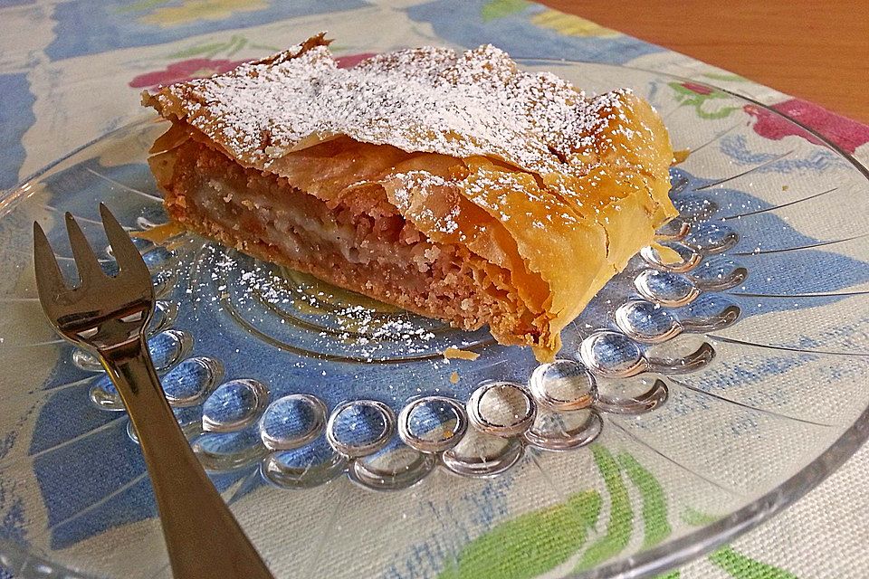 Einfacher Apfelstrudel Einfacher Apfelstrudel