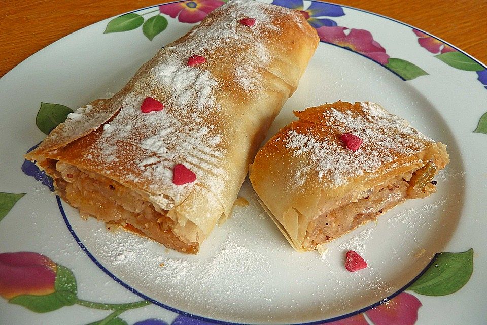 Einfacher Apfelstrudel Einfacher Apfelstrudel