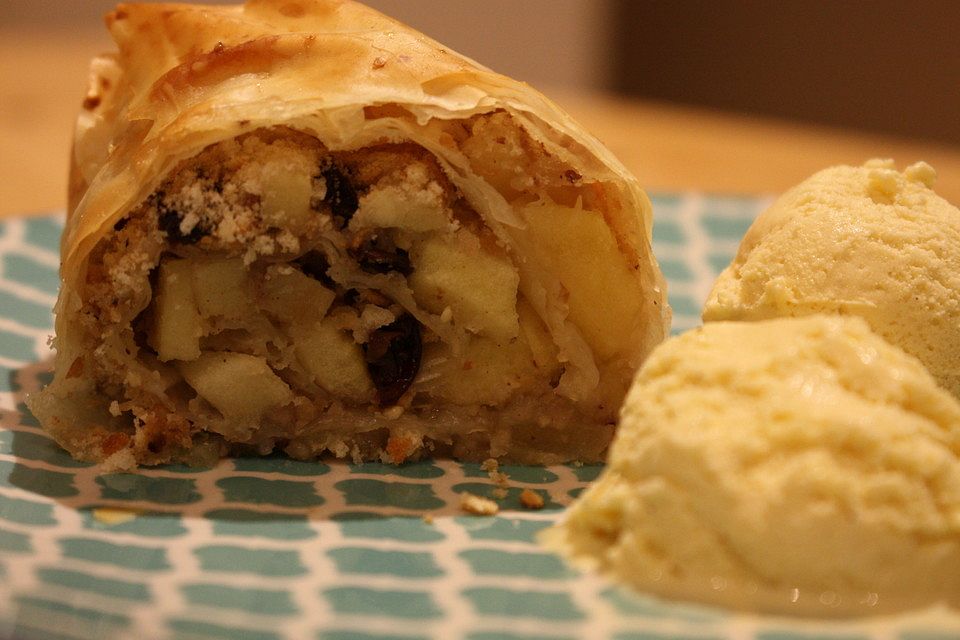 Einfacher Apfelstrudel Einfacher Apfelstrudel