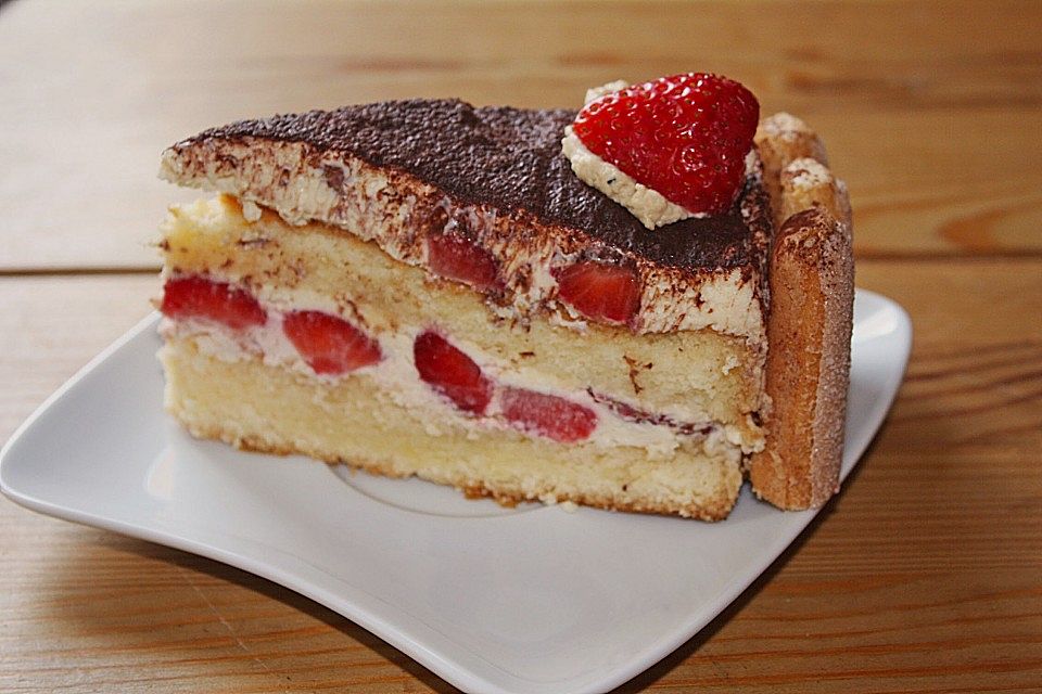 Erdbeer - Tiramisu - Torte